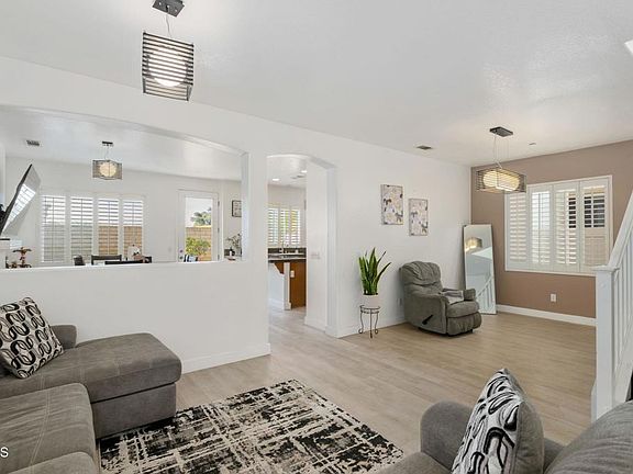 5th image of 525 Dylan Dr #58