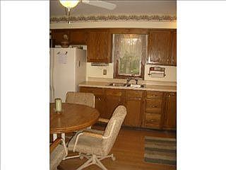 4th image of 2508 Clover Ave