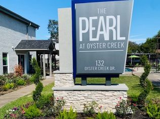 138 Oyster Creek Dr #4555, Lake Jackson, TX 77566