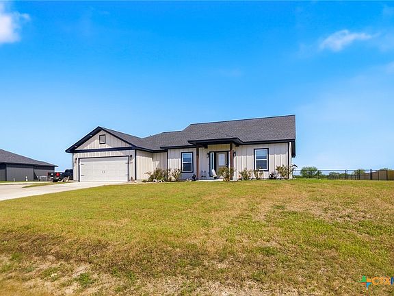 4th image of 297 Whitetail Ln