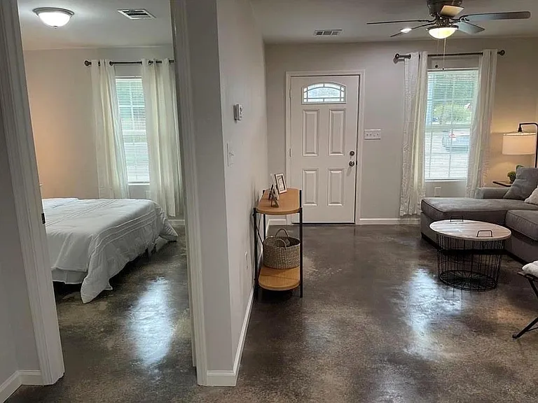 635 N Martin Luther King Dr — Photo 12