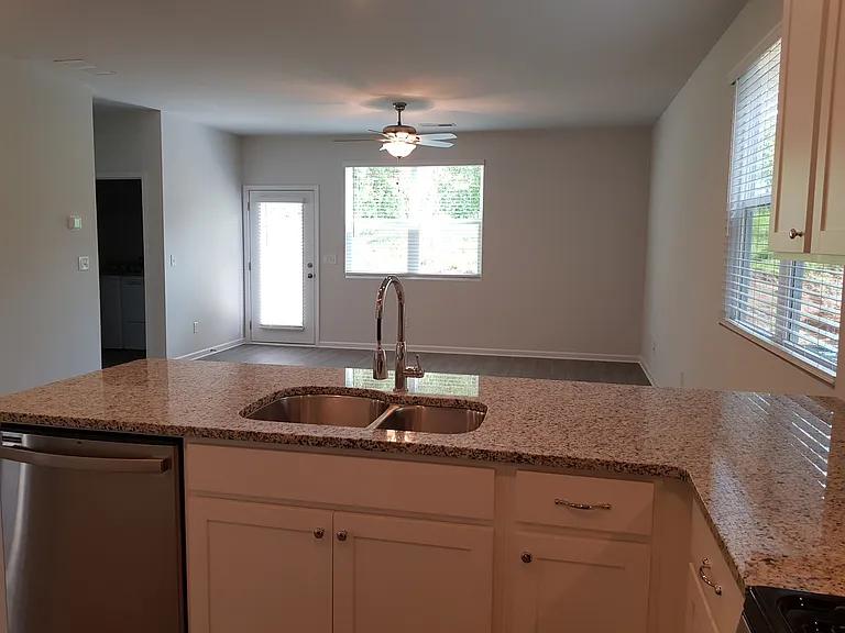 52 Wesley Way N — Photo 10