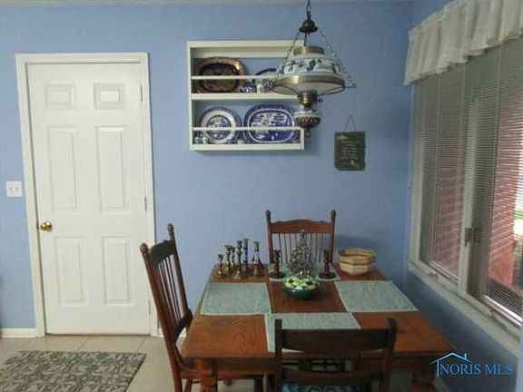 5th image of 5074 S Main St