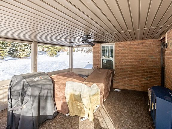 5th image of 49 Ashford Dr