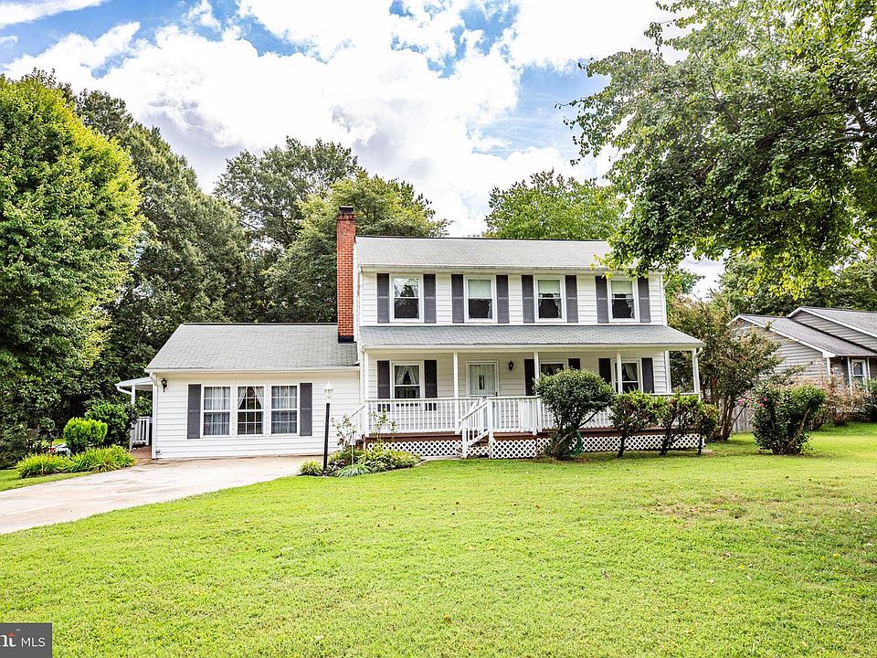 1st image of 302 Green Arbor Dr