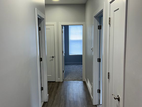 5th image of 3055 Torrid St Unit B