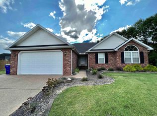 415 Imperial Dr, Evansville, IN 47711
