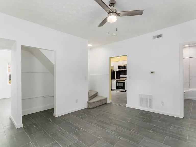 1426 E Rich St — Photo 16