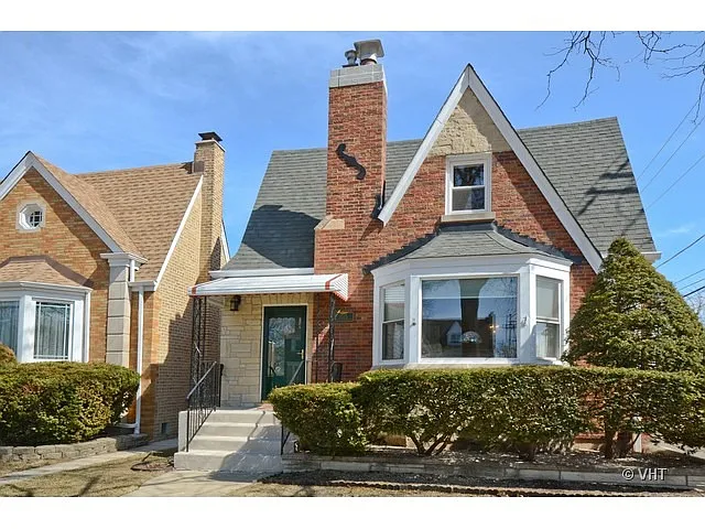3215 N Newland Ave photo 1