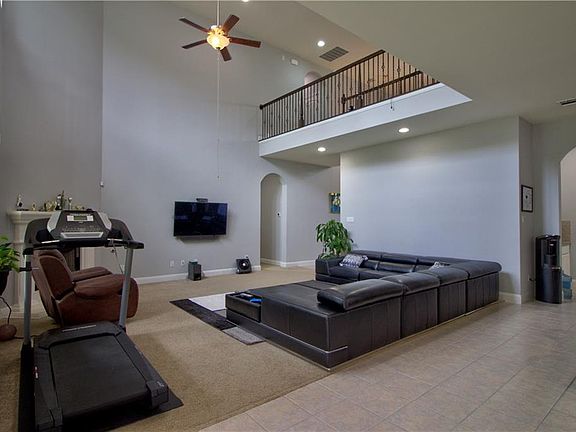 5th image of 2752 Hudson Ln