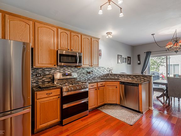 5th image of 392 N Patriot Dr