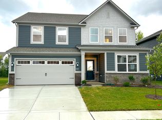 16941 Sandhurst Pl, Westfield, IN 46074