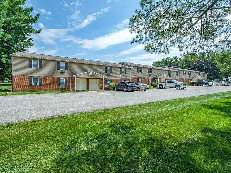 Apartments at Waterford — Photo 244