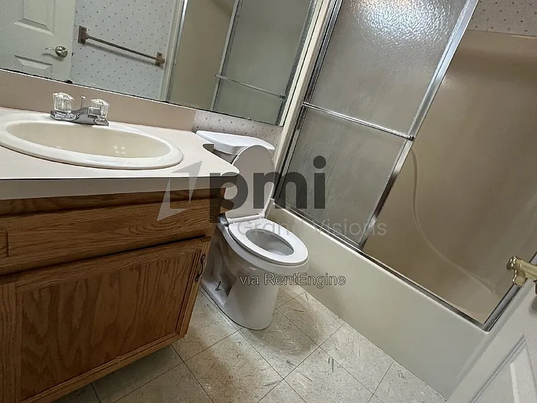 1306 Arthur Ave #12 — Photo 10