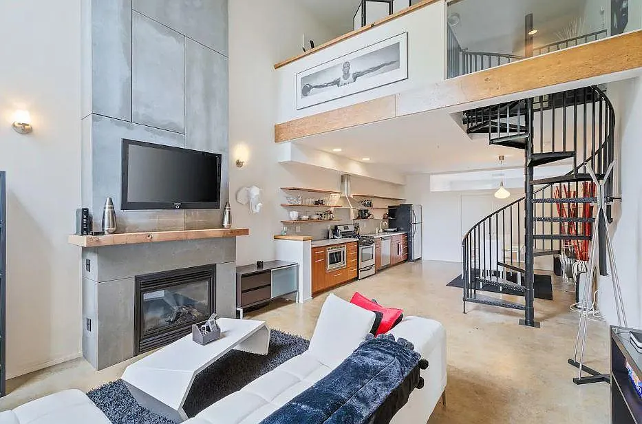 2 bed, 1209 sqft, $3,200 — Photo 1