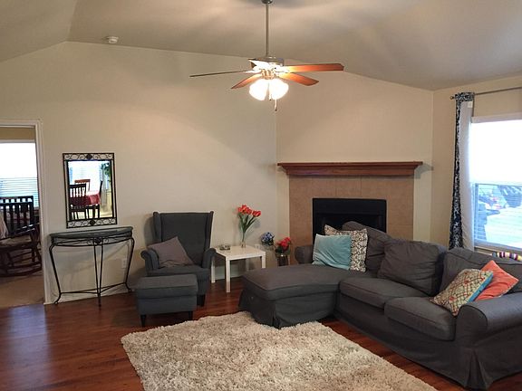 5th image of 1123 Dixon Cir