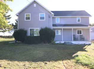 N3958 Cummings Rd, Hortonville, WI 54944