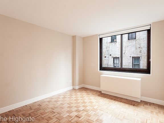 3rd image of 182 E 95th St APT 3C