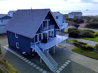93890 Pebble Pl, Gold Beach, OR 97444