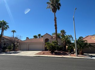 19 Sandwedge Dr, Henderson, NV 89074
