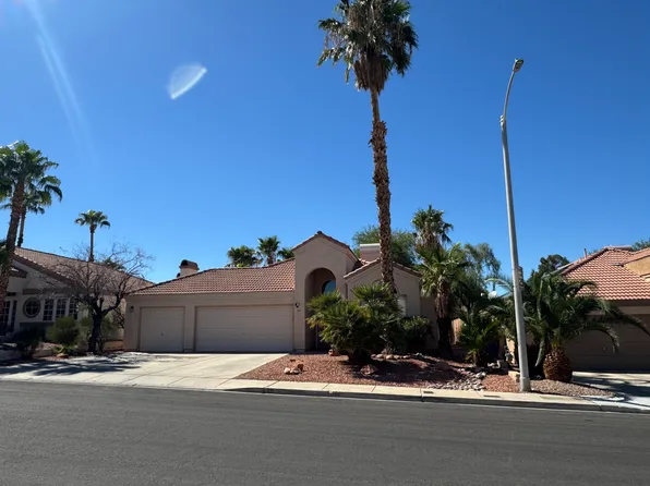 19 Sandwedge Dr, Henderson, NV 89074