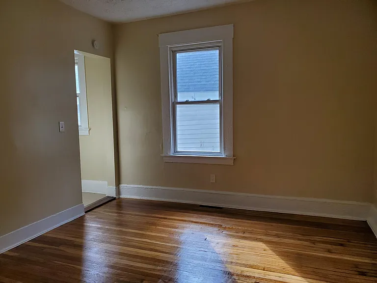 324 Goffe St #1 — Photo 5
