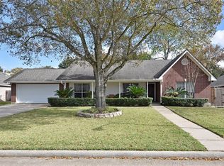 2015 Hamilton St, Rosenberg, TX 77471