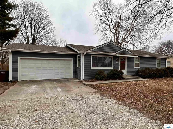 202 N Craig St, Clinton, MO 64735