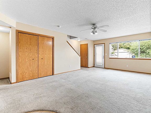 5th image of 105/107 E 3rd St