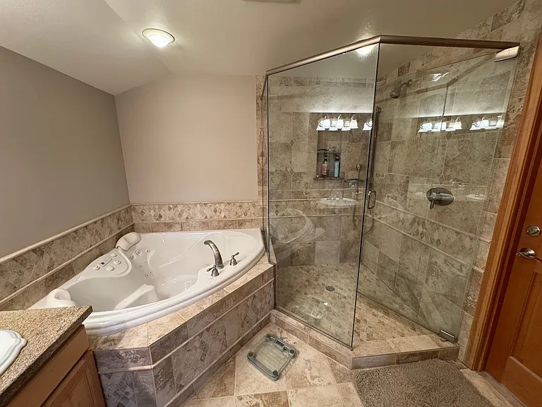 16459 Fairway Dr — Photo 21