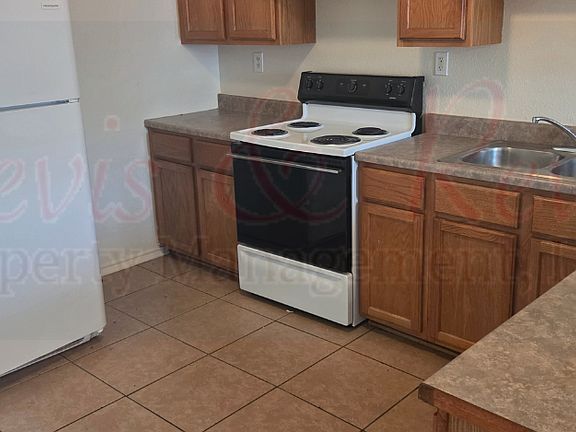 4th image of 3309 Barcelona Dr APT D