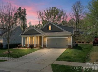 2214 Seagull Dr, Denver, NC 28037