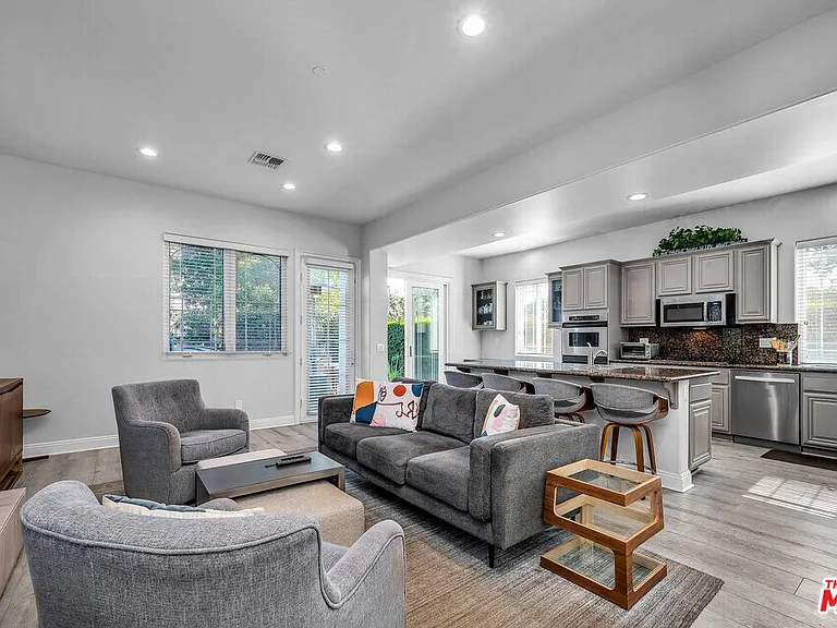 928 Harbor Crossing Ln — Photo 12