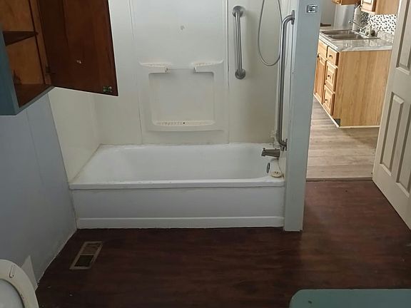 3rd image of 317 S Roosevelt Ave #1/2