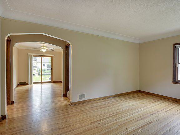 4th image of 3738 Thomas Ave N