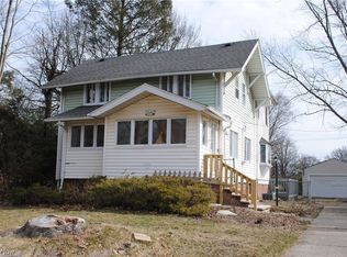 1549 Sheffield Rd, South Euclid, OH 44121