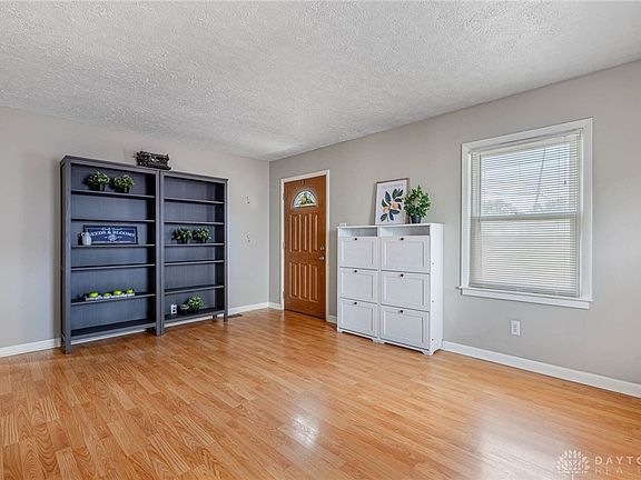 3rd image of 2032 E Bataan Dr