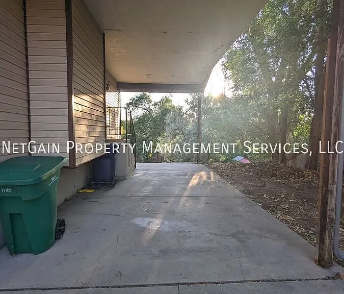 11680 S Dry Creek Rd — Photo 4