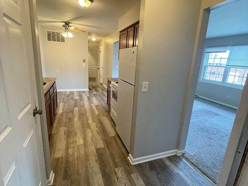 Entry way with Closet