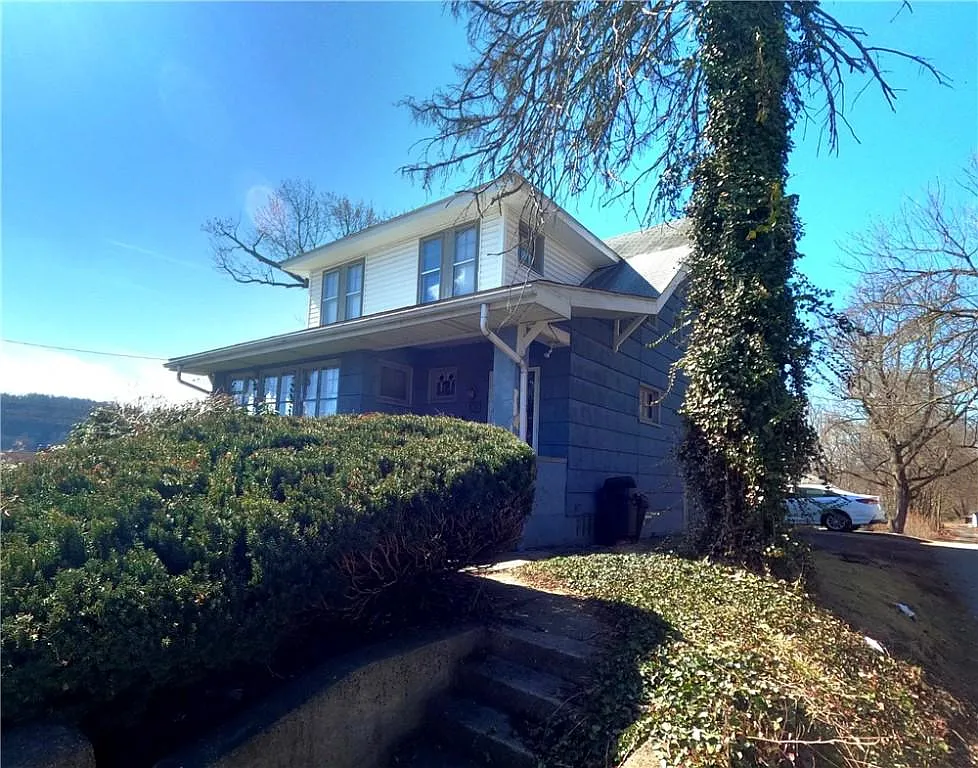 305 N Highland Ave photo 1