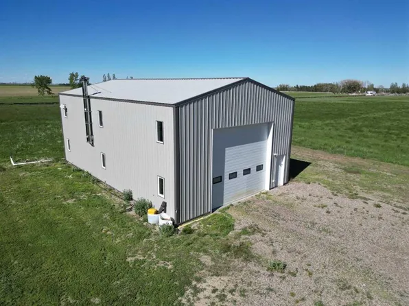 94046 State Highway 843 #34, Lethbridge County, AB T1H 6P3