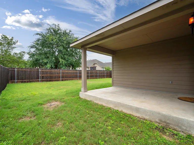 799 Clear Springs Holw — Photo 25