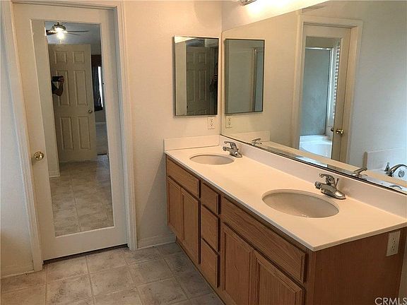 5th image of 137 Estancia Way