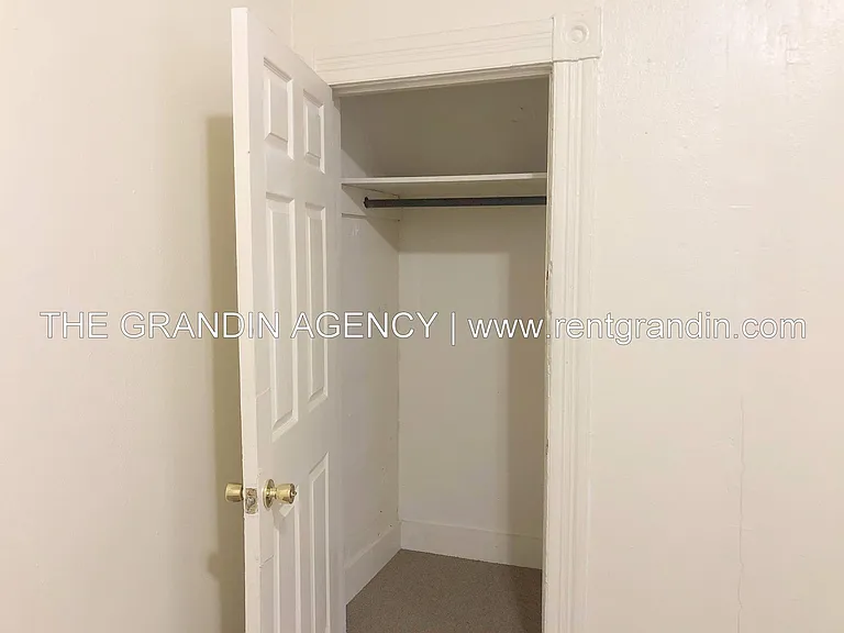922 12th St SE #A — Photo 13
