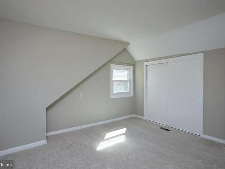 221 Dale Dr — Photo 22