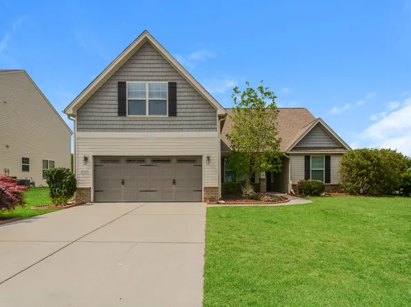 2069 Capstone Dr, Graham, NC 27253