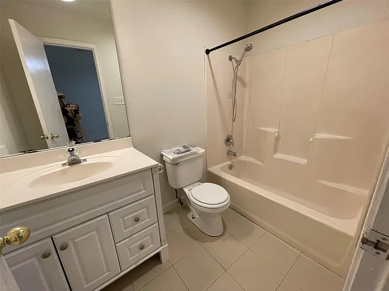 2031 Redwing Way — Photo 15