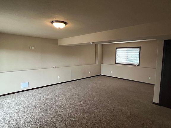 2nd image of 342 Edelweiss Ln