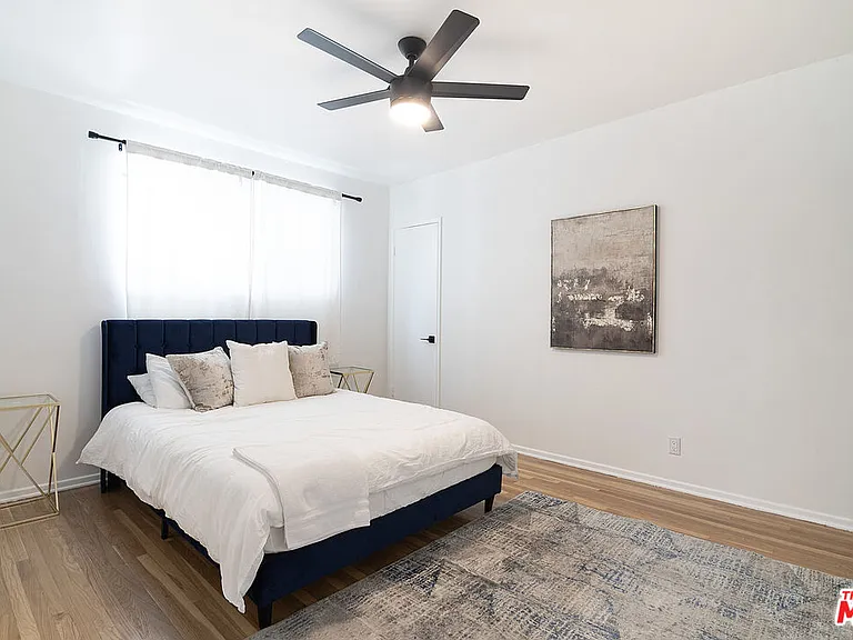 344 S Rexford Dr #4 — Photo 20