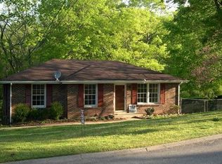 516 Holt Valley Rd, Nashville, TN 37221